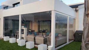Retractable Drop Screens 21 Retractable Drop Screens
