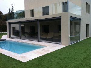 Retractable Drop Screens 24 Retractable Drop Screens